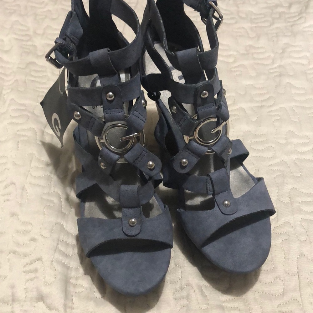 Guess wedges